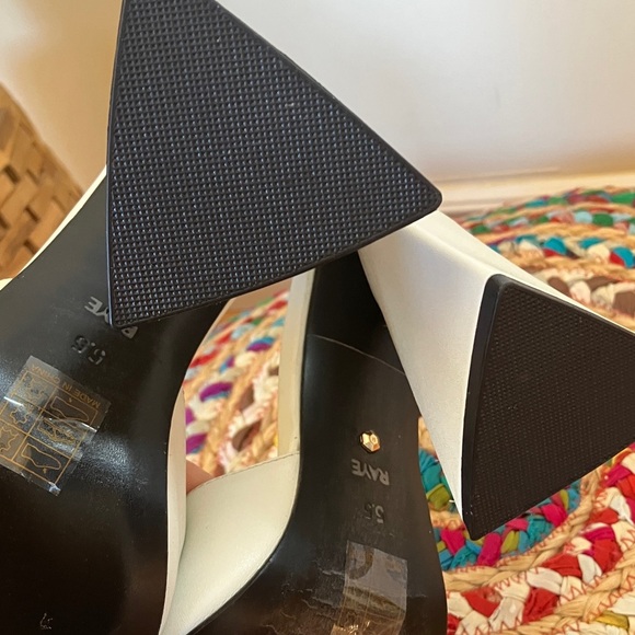 NWT RAYE White Mules Slide Heels - Picture 4 of 6